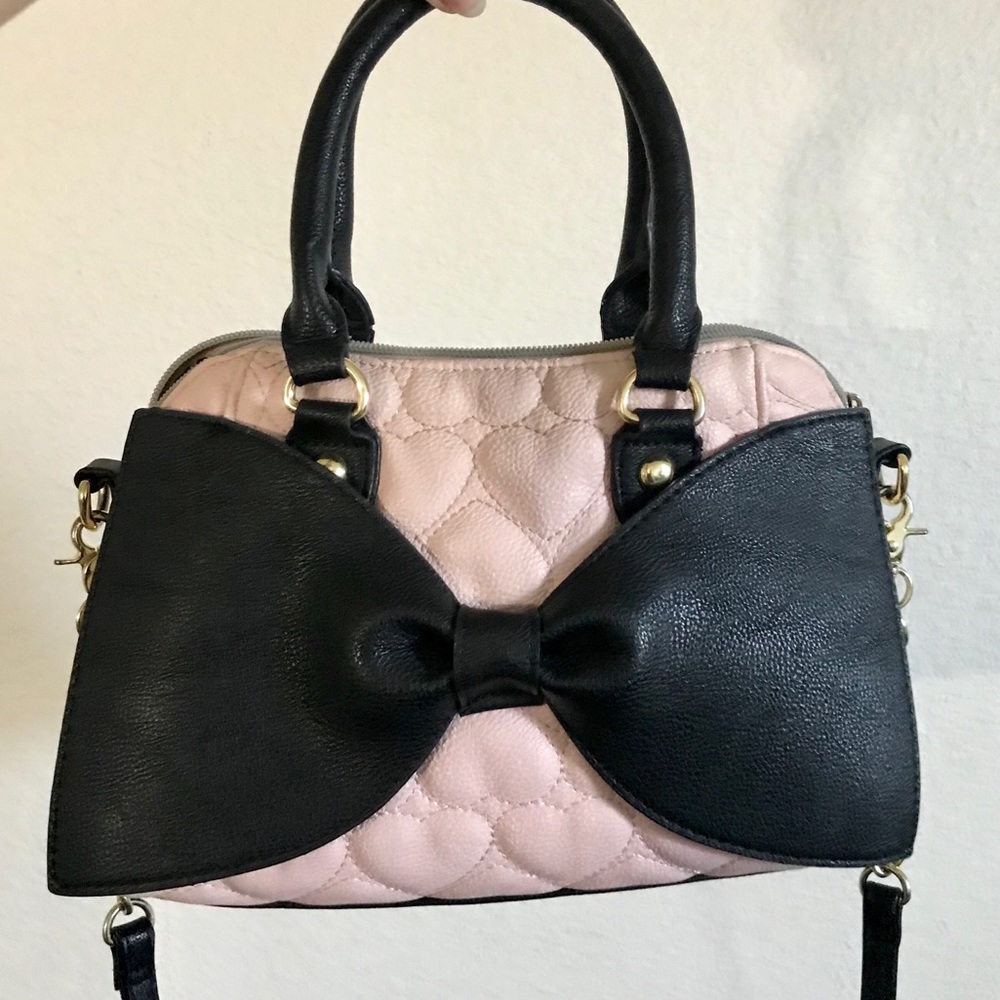BETSEY JOHNSON Blush Pink Black Bow CROSSBODY
